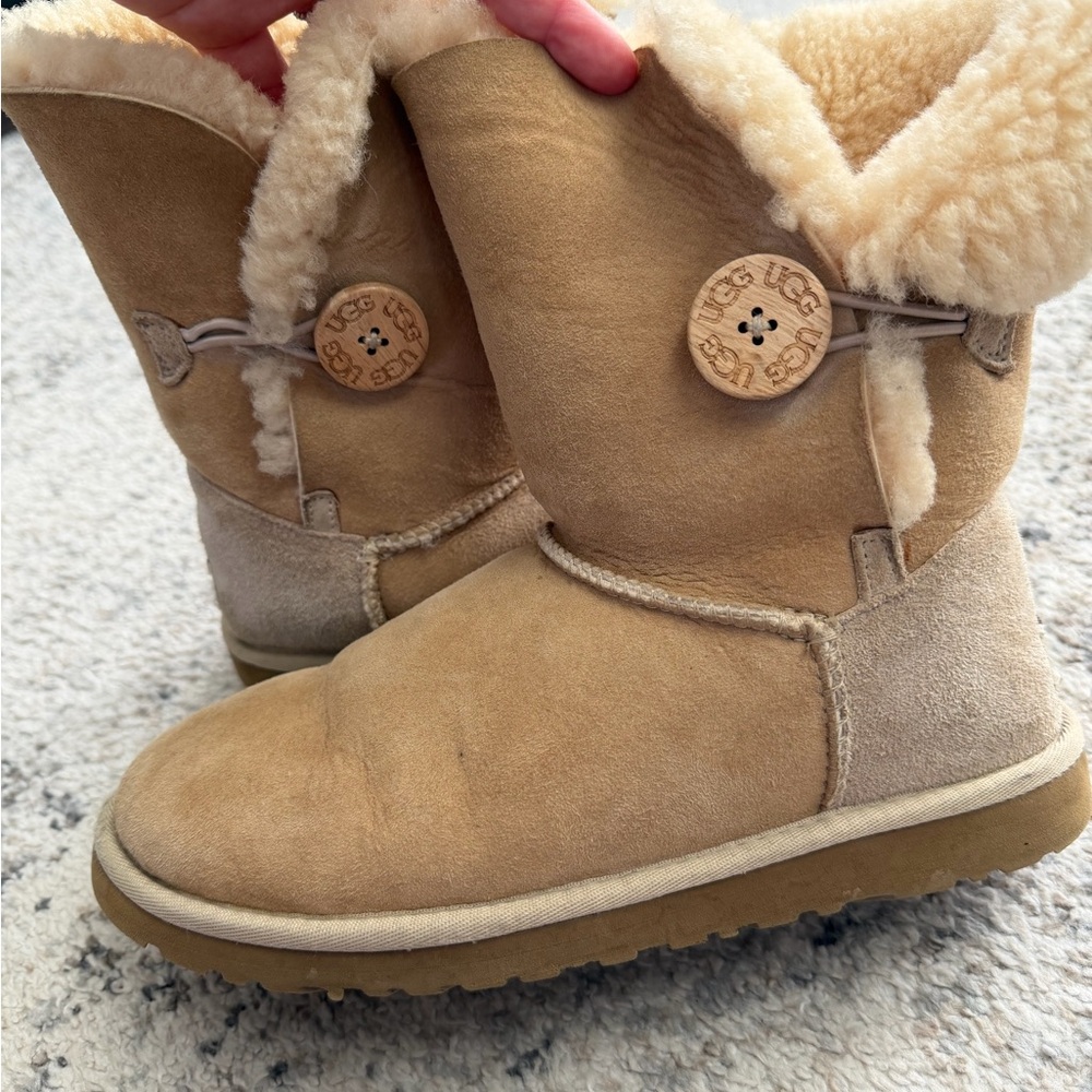 UGG Bailey Button boots